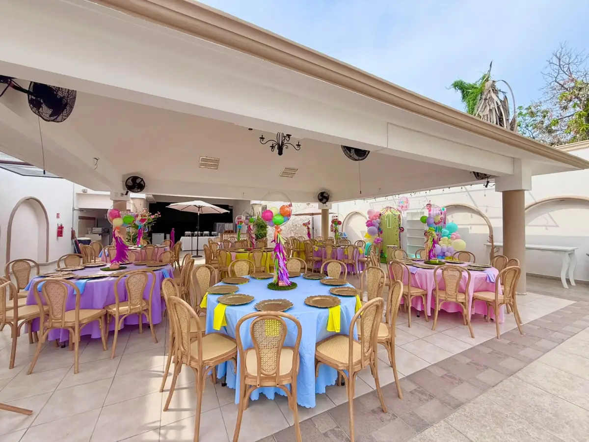 Terraza montada para fiesta infantil